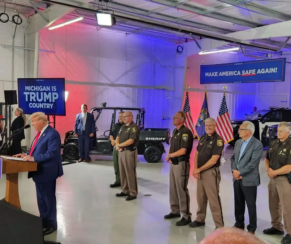 POAM President Jim Tignanelli, along with Agents John Graver and Al Brzys, were joined by Paul Junge, Congressional candidate for Michigan's 8th district, to proudly emphasize the critical role of law enforcement at Trump's rally in Howell.